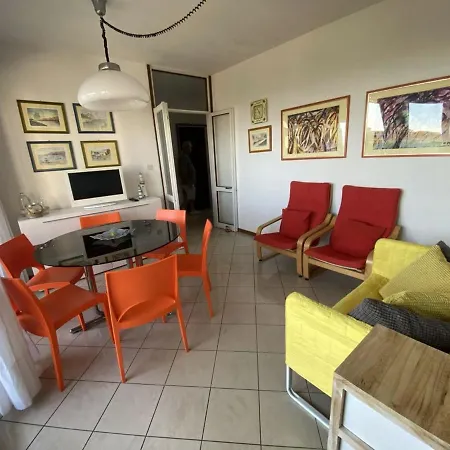 Apartment With Two Terraces Facing The Sea Next To The Beach *