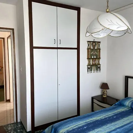 Apartment With Two Terraces Facing The Sea Next To The Beach Lignano Sabbiadoro