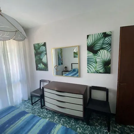 Apartment Apartment With Two Terraces Facing The Sea Next To The Beach